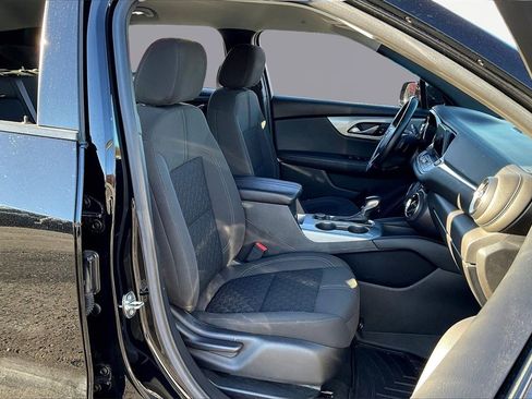 Used 2020 Chevrolet Blazer LT image 31