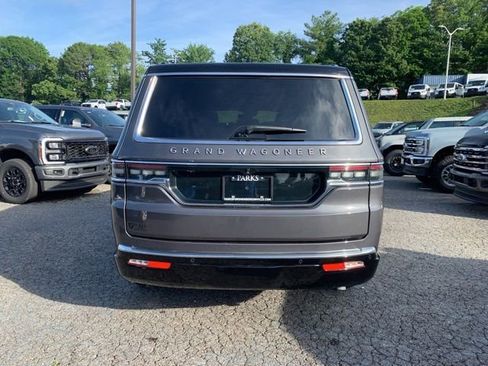 Used 2025 Jeep Grand Wagoneer Series III AWD/4WD image 7