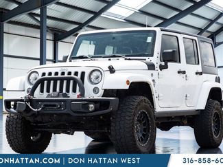 Used 2017 Jeep Wrangler Unlimited Sahara w/ Connectivity Group AWD/4WD video 1