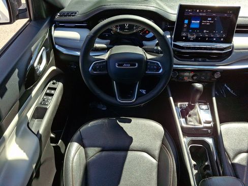 Used 2024 Jeep Compass Limited AWD/4WD image 19