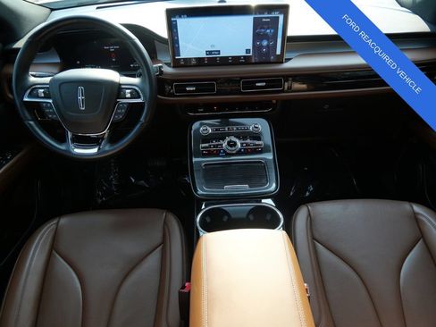 Used 2023 Lincoln Nautilus Reserve AWD/4WD image 14