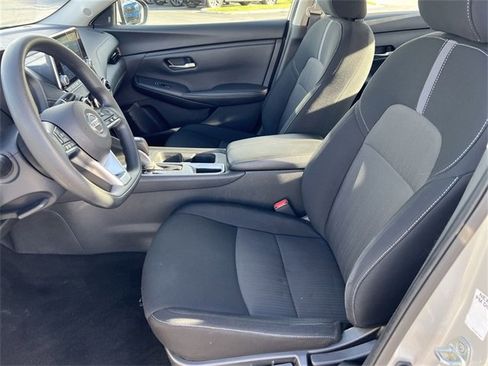 Used 2023 Nissan Sentra SV image 13