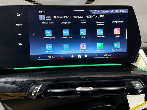 Used 2025 BMW X1 xDrive28i w/ Technology Package image 29