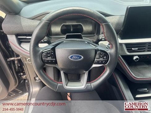 Used 2025 Ford Explorer ST-Line w/ ST-Line Street Pack AWD/4WD image 13