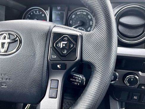 Used 2023 Toyota Tacoma TRD Off-Road AWD/4WD image 24