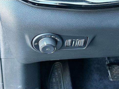 New 2026 Jeep Compass Trailhawk w/ Sun, Sound & Navigation Group AWD/4WD image 11