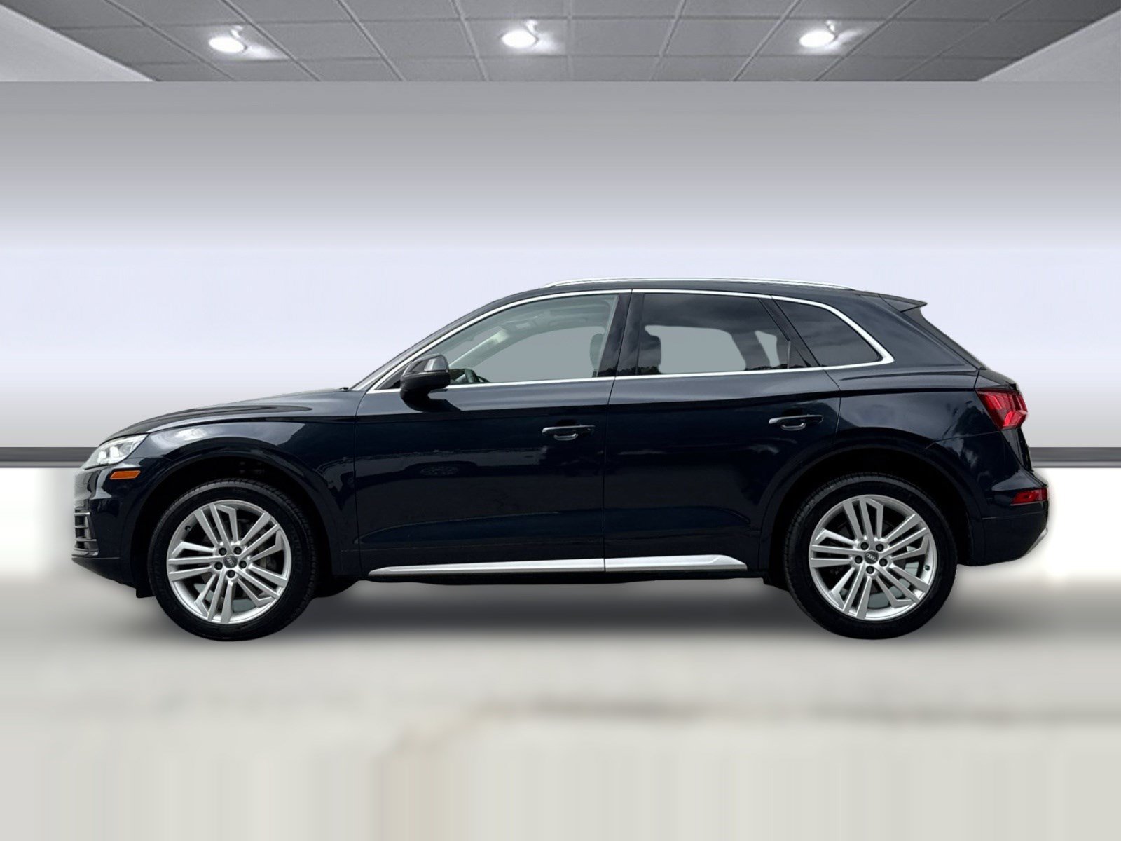 Used 2018 Audi Q5 Prestige w/ Prestige Package AWD/4WD image 2