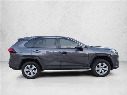 Used 2024 Toyota RAV4 LE FWD image 4
