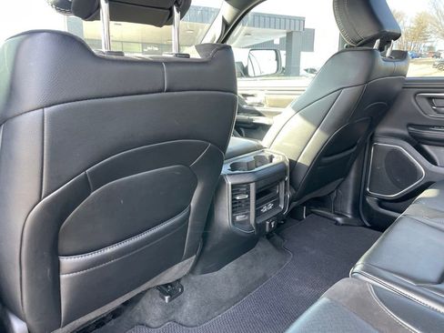 Used 2024 RAM 1500 Laramie image 8