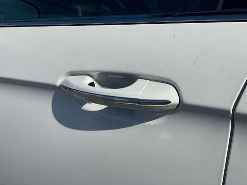 Used 2022 Ford Edge Titanium image 25