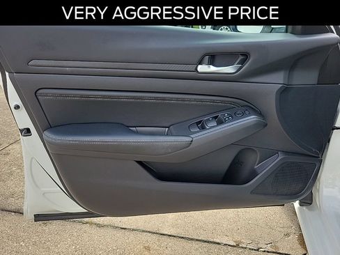 Used 2020 Nissan Altima 2.5 S FWD image 19