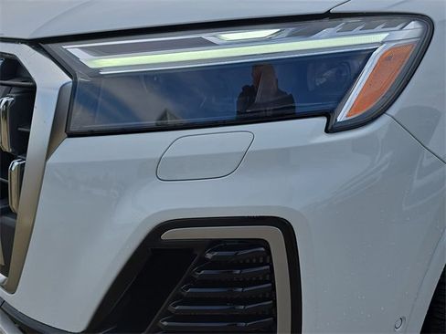 Used 2025 Audi Q7 3.0T Premium Plus w/ Premium Plus Package image 36