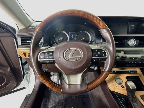 Used 2018 Lexus ES 350 w/ Premier Package FWD image 13
