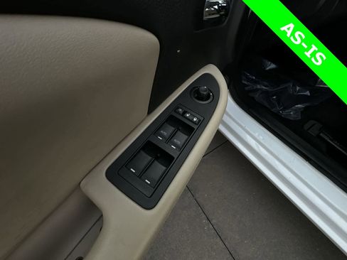 Used 2013 Chrysler 200 Limited FWD image 18