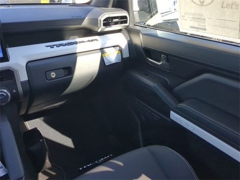 New 2025 Toyota Tacoma TRD Off-Road image 17