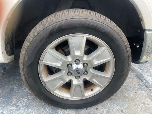 Used 2013 Ford F150 Lariat w/ Luxury Equipment Group image 8