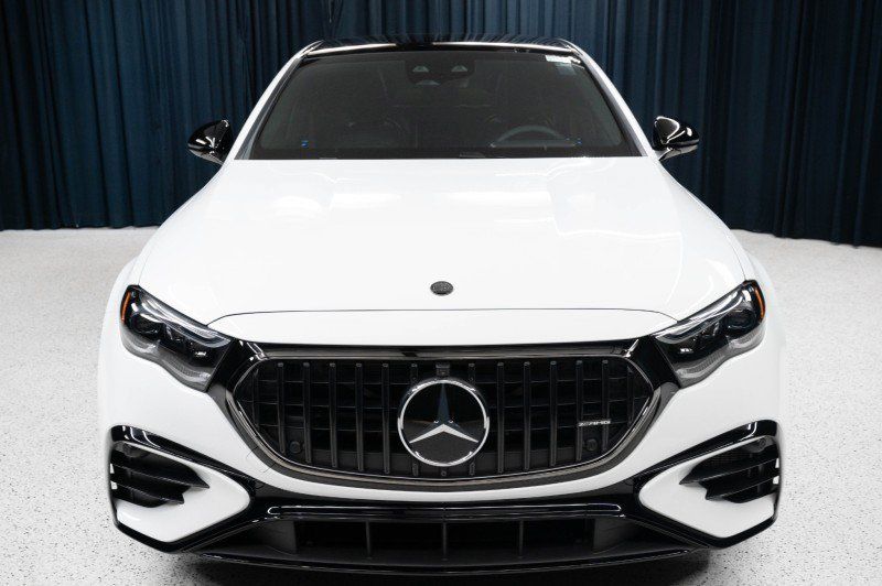 New 2027 Mercedes-Benz E 53 AMG e 4MATIC Sedan image 2