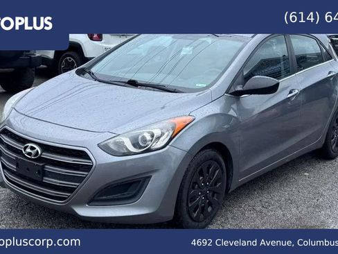 Used 2017 Hyundai Elantra GT FWD image 1