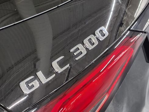 Used 2023 Mercedes-Benz GLC 300 image 13