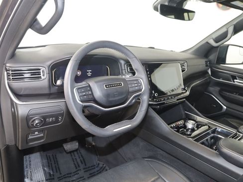 Used 2022 Jeep Wagoneer Series I w/ Premium Group I AWD/4WD image 29