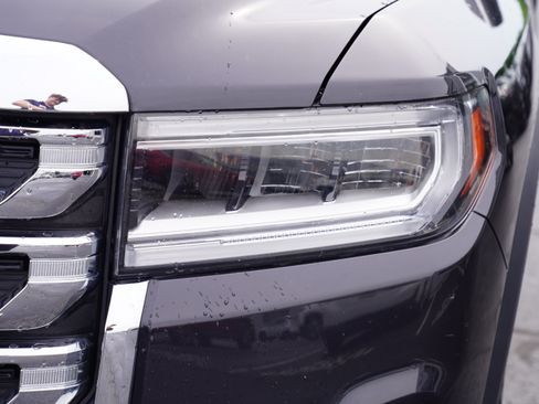 Used 2020 GMC Acadia SLT w/ Trailering Package AWD/4WD image 16