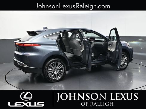 Used 2024 Toyota Venza Limited AWD/4WD image 30