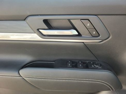 New 2026 GMC Terrain Elevation w/ Technology Package II AWD/4WD image 21