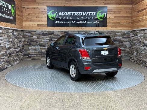 Used 2018 Chevrolet Trax LT w/ LT Convenience Package image 7