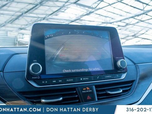 Used 2023 Nissan Altima 2.5 SV image 8