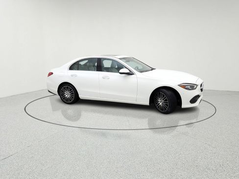 Used 2025 Mercedes-Benz C 300 Sedan image 6