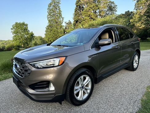 Used 2019 Ford Edge SEL w/ Equipment Group 201A AWD/4WD image 4