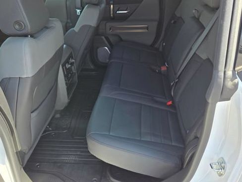 Used 2025 GMC Hummer EV 2X AWD/4WD image 11