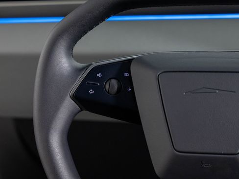 Used 2024 Tesla Cybertruck AWD Crew Cab image 30