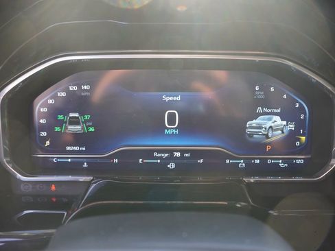 Used 2022 Chevrolet Silverado 1500 RST w/ Convenience Package II AWD/4WD image 31