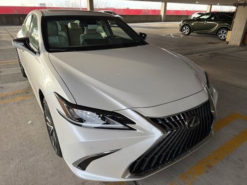 New 2025 Lexus ES 350 w/ Premium Package image 1