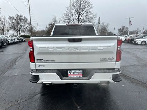 Used 2024 Chevrolet Silverado 1500 High Country w/ Z71 Off-Road Package image 8