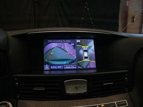 Used 2016 INFINITI Q70 3.7 w/ Deluxe Touring Package image 35