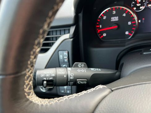 Used 2015 GMC Yukon Denali w/ Open Road Package image 22