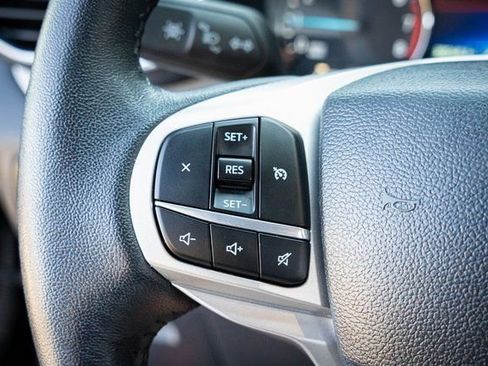 Used 2024 Ford Explorer XLT w/ Equipment Group 202A image 19