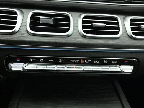 New 2026 Mercedes-Benz GLS 450 4MATIC image 17