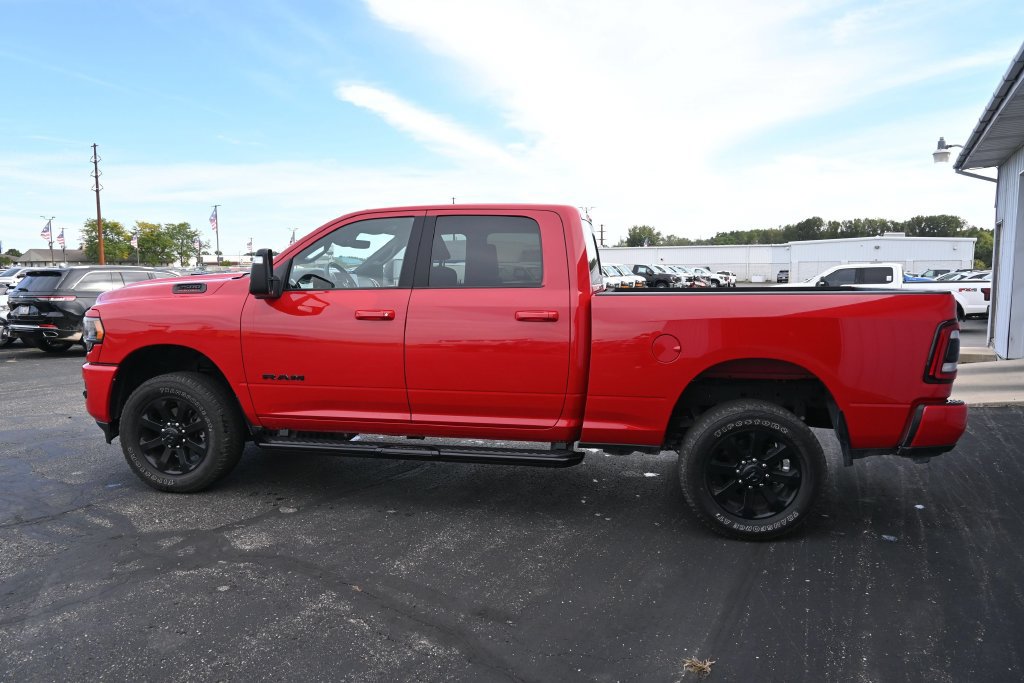 Used 2024 RAM 2500 Big Horn w/ Night Edition AWD/4WD image 15