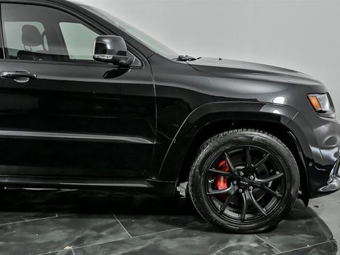 Used 2020 Jeep Grand Cherokee SRT w/ Trailer Tow Group IV AWD/4WD image 12