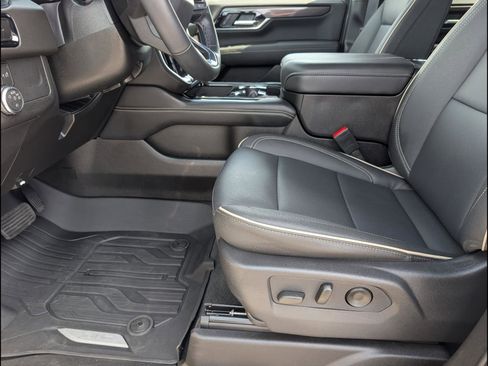 Used 2026 GMC Yukon Elevation image 10