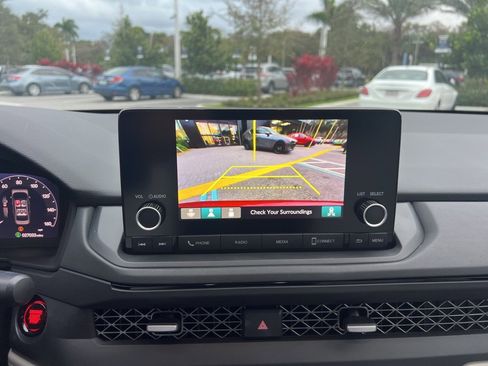 Used 2024 Honda Accord EX image 32