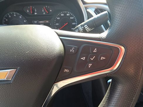 Used 2023 Chevrolet Malibu LT FWD image 19