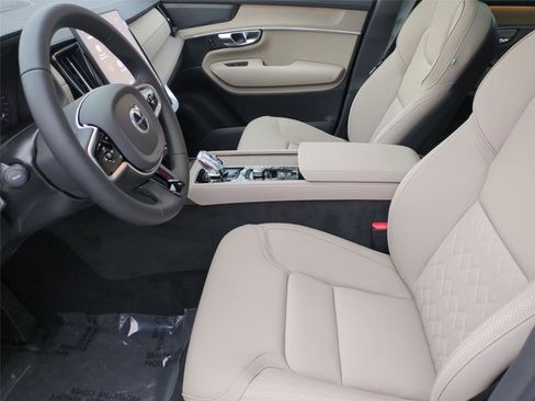 New 2026 Volvo XC90 B6 Plus AWD/4WD image 15
