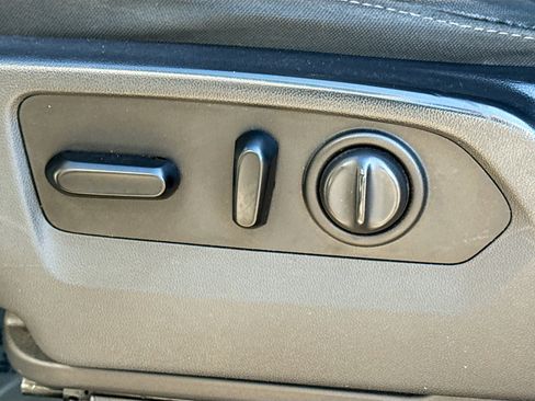 Used 2021 GMC Sierra 1500 SLE image 24