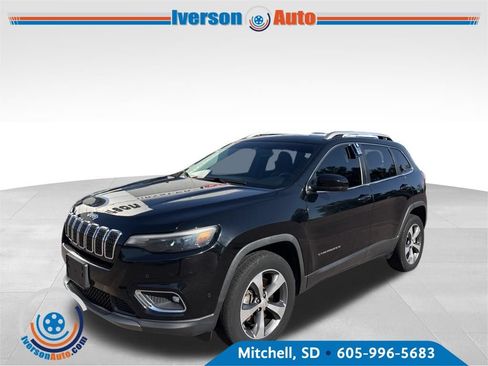 Used 2019 Jeep Cherokee Limited w/ Luxury Group AWD/4WD image 3