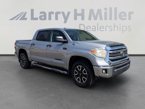 Used 2015 Toyota Tundra SR5 w/ TRD Off Road Package RWD image 7