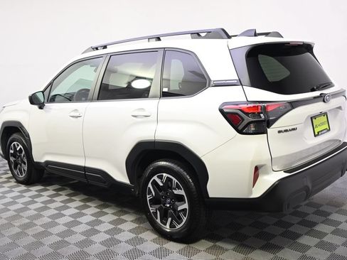 Used 2026 Subaru Forester Premium AWD/4WD image 3